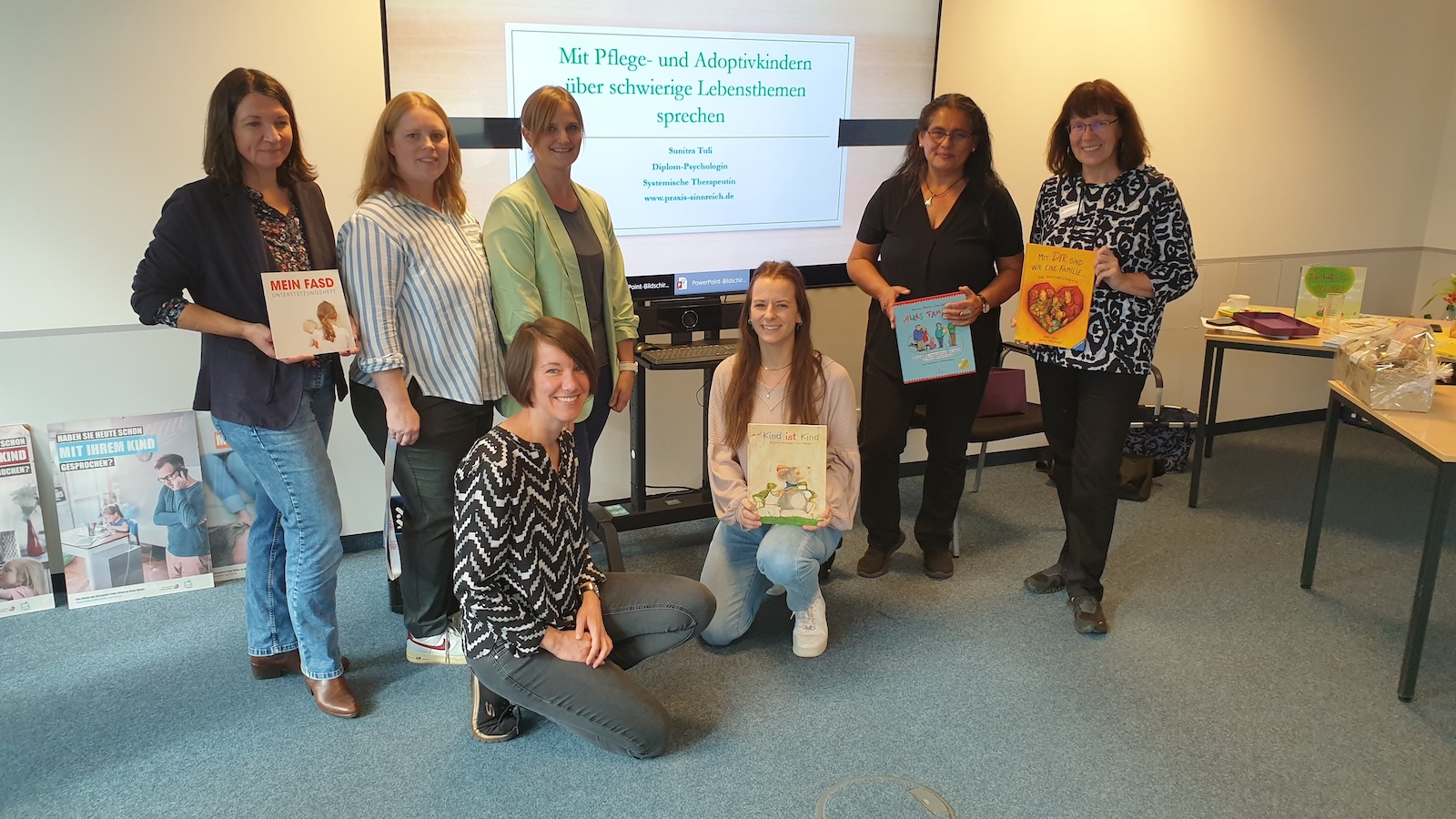 Fachtag für Pflege- und Adoptiveltern: „Mit Kindern über schwierige Lebensthemen sprechen“