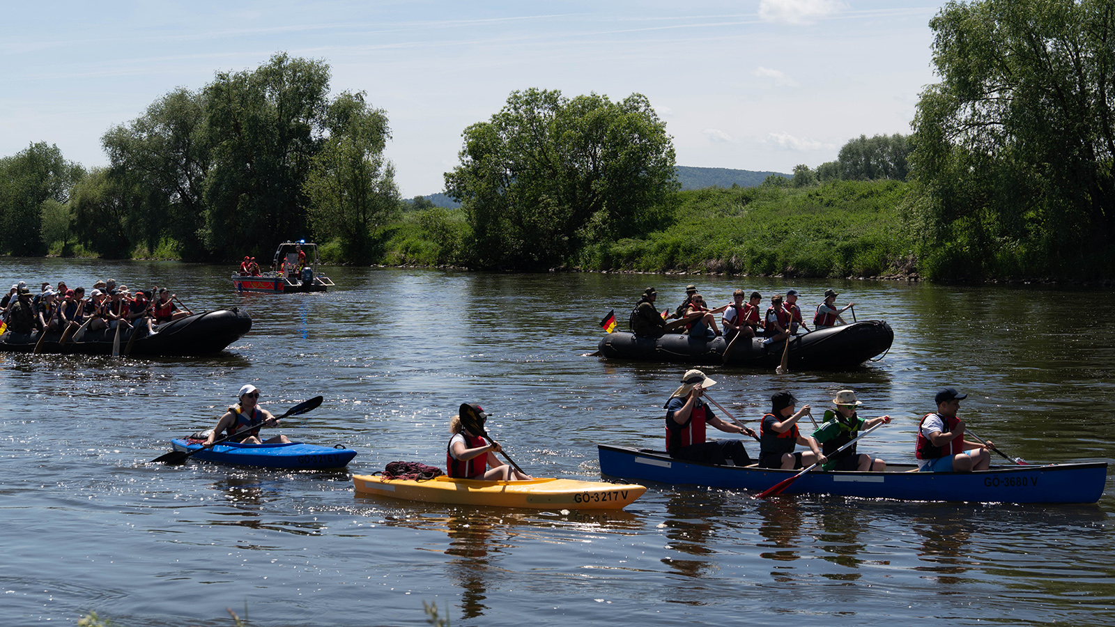 Weser-Wasser-Fest begeistert 50 Kinder und Jugendliche bei Bootstour von Höxter nach Holzminden