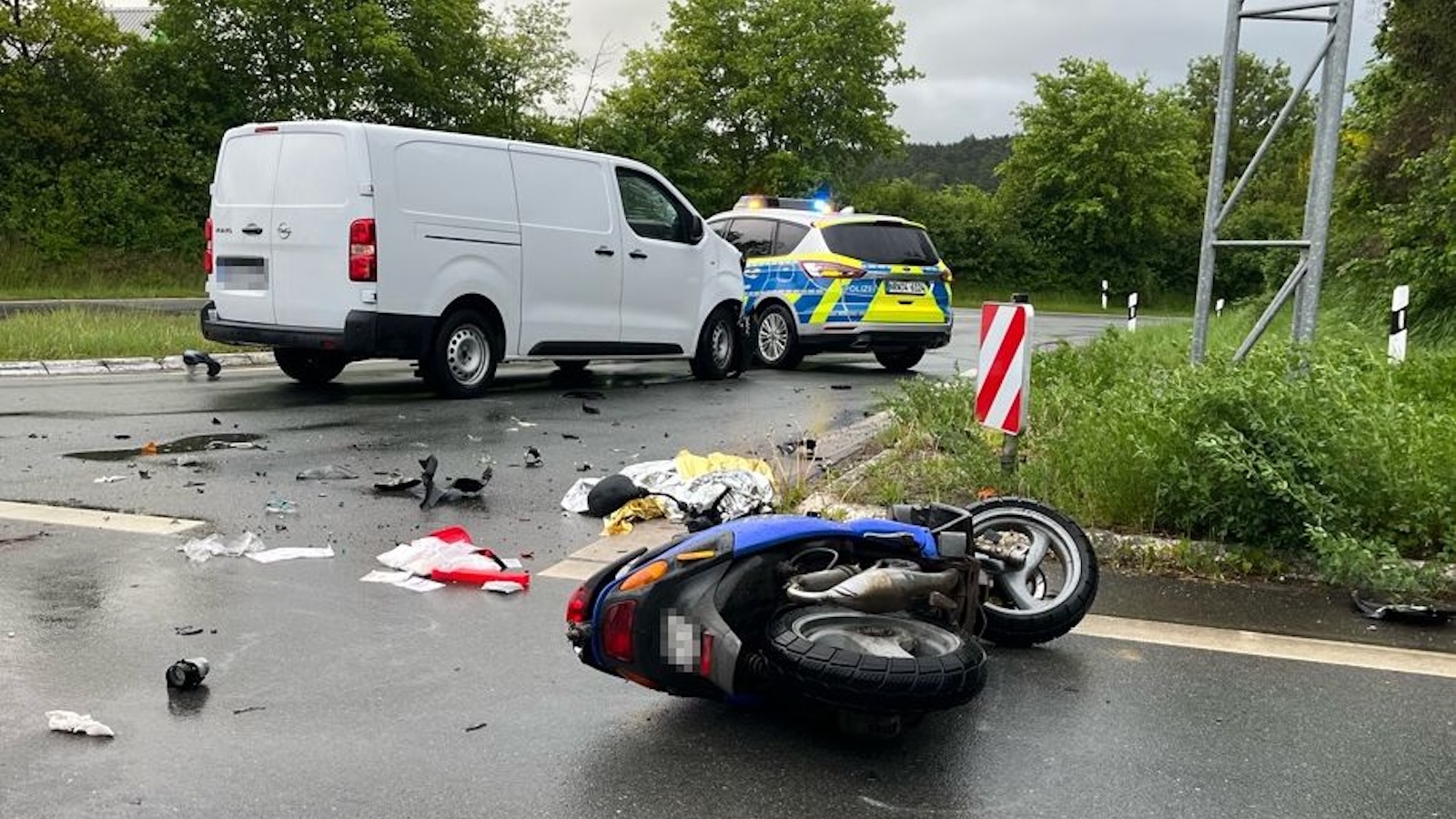 Moped-Fahrer bei Unfall schwer verletzt